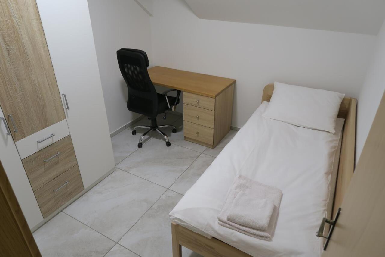 Rooms For Rent In Ljubljana Exterior photo